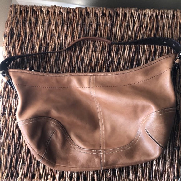 Vintage Coach always in Style - Picture 1 of 3